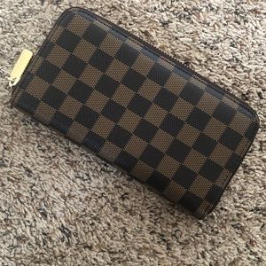 Checkered Wallet